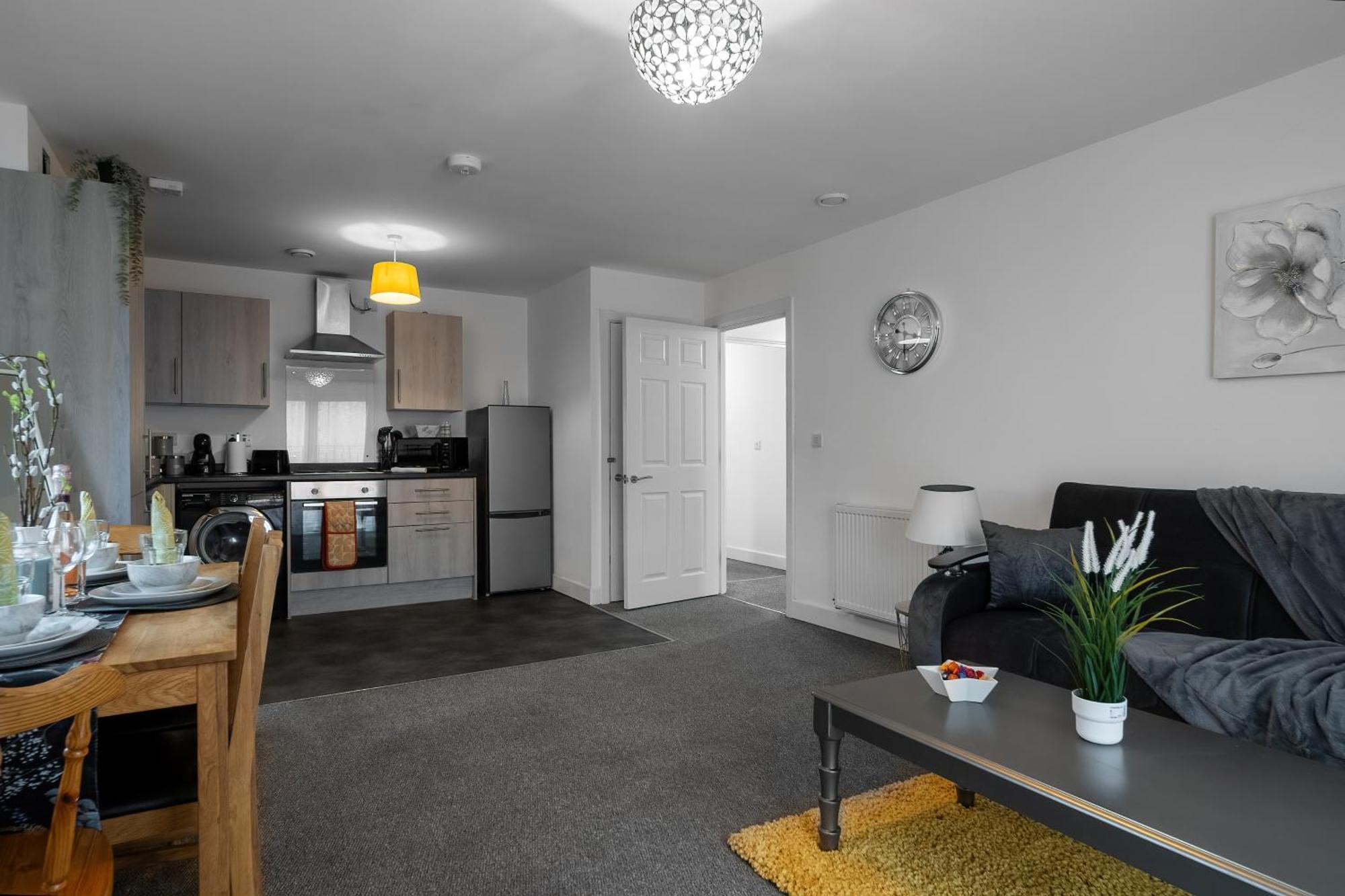Livestay-New Private Apartment Building Minutes From Heathrow Slough Exterior foto