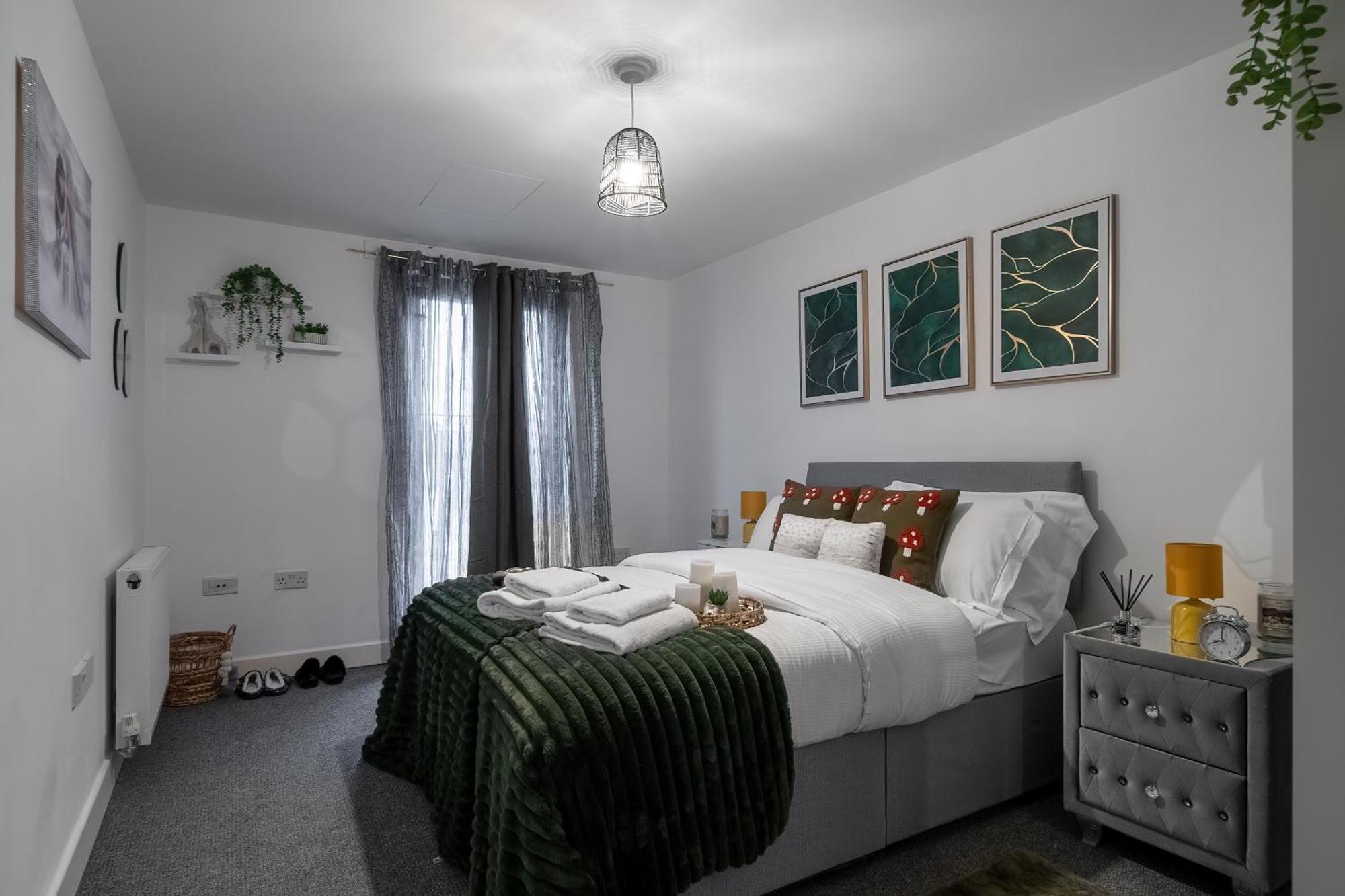 Livestay-New Private Apartment Building Minutes From Heathrow Slough Exterior foto